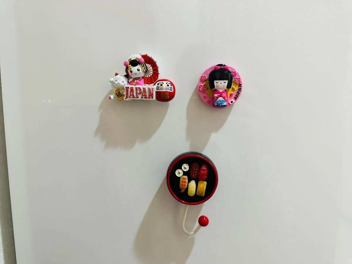 1102黒門市場1分!道頓堀まで徒歩8分!心斎橋まで徒歩9分!関西空港とusj直行電車バスあり 大阪市 アパート