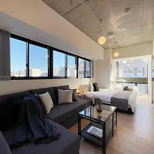 Bhotel Nekoyard - Cozy Near Peace Park & Center アパート 広島市